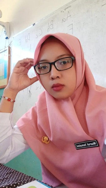 NURUL ISNAINI, S.Pd.Gr